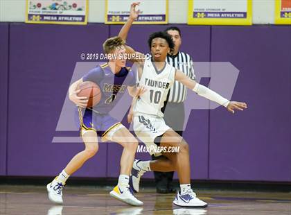 Thumbnail 2 in Mesa vs. Desert Vista (Fear the Hop Tournament) photogallery.