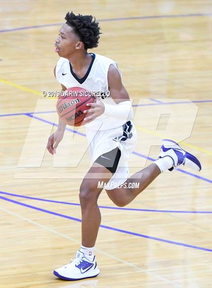 Thumbnail 2 in Mesa vs. Desert Vista (Fear the Hop Tournament) photogallery.