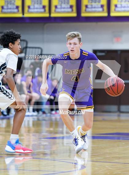 Thumbnail 1 in Mesa vs. Desert Vista (Fear the Hop Tournament) photogallery.