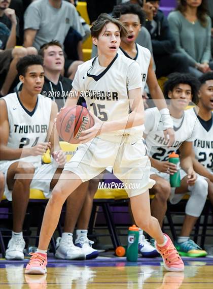 Thumbnail 3 in Mesa vs. Desert Vista (Fear the Hop Tournament) photogallery.