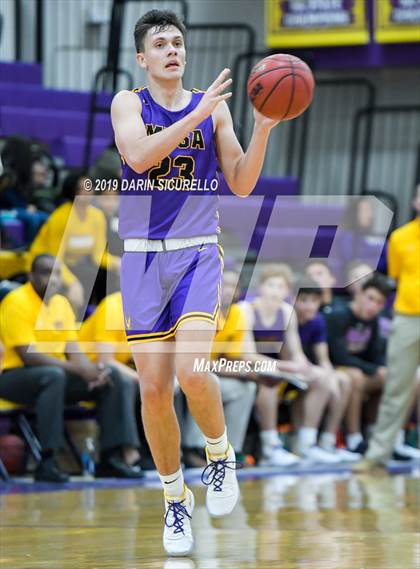 Thumbnail 1 in Mesa vs. Desert Vista (Fear the Hop Tournament) photogallery.
