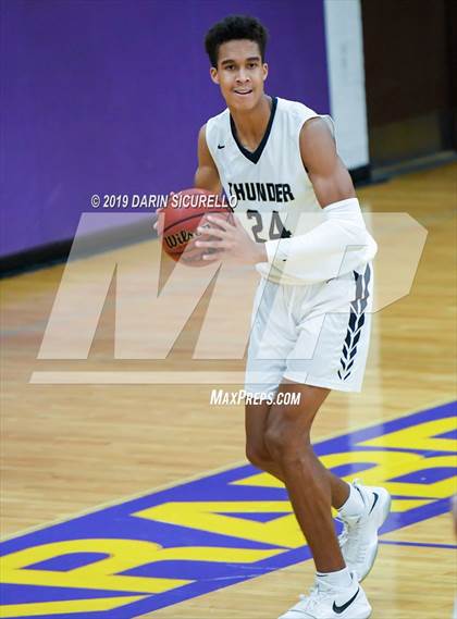 Thumbnail 1 in Mesa vs. Desert Vista (Fear the Hop Tournament) photogallery.