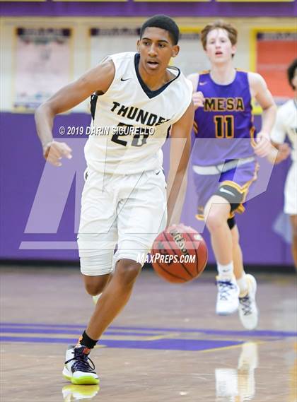 Thumbnail 2 in Mesa vs. Desert Vista (Fear the Hop Tournament) photogallery.