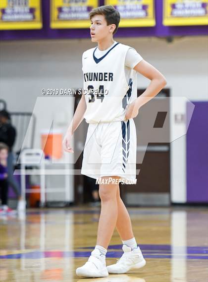 Thumbnail 1 in Mesa vs. Desert Vista (Fear the Hop Tournament) photogallery.