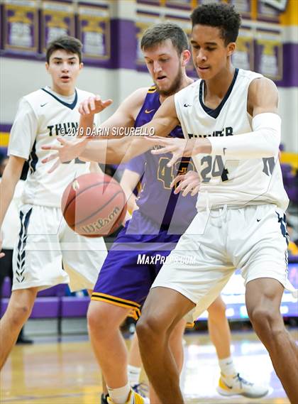 Thumbnail 3 in Mesa vs. Desert Vista (Fear the Hop Tournament) photogallery.