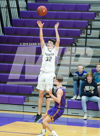 Thumbnail 3 in Mesa vs. Desert Vista (Fear the Hop Tournament) photogallery.