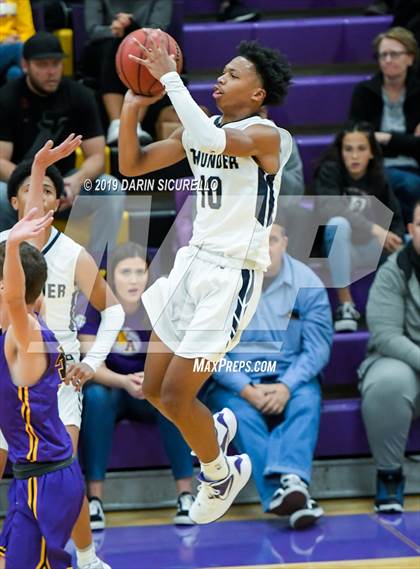 Thumbnail 3 in Mesa vs. Desert Vista (Fear the Hop Tournament) photogallery.