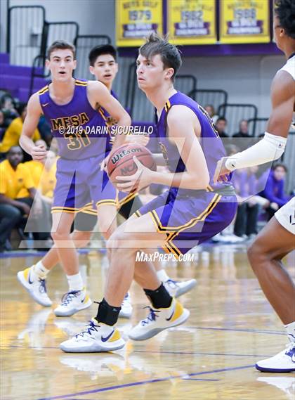 Thumbnail 3 in Mesa vs. Desert Vista (Fear the Hop Tournament) photogallery.