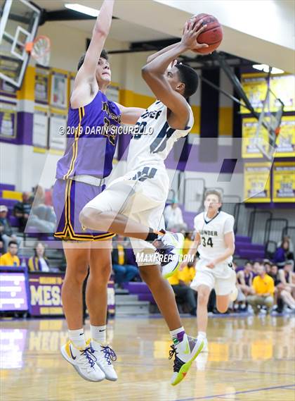 Thumbnail 3 in Mesa vs. Desert Vista (Fear the Hop Tournament) photogallery.
