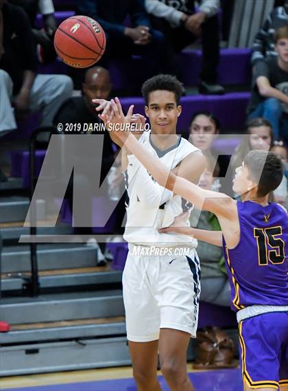 Thumbnail 3 in Mesa vs. Desert Vista (Fear the Hop Tournament) photogallery.