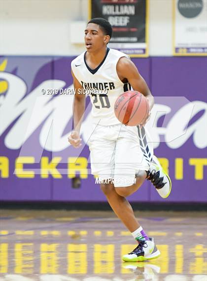 Thumbnail 1 in Mesa vs. Desert Vista (Fear the Hop Tournament) photogallery.