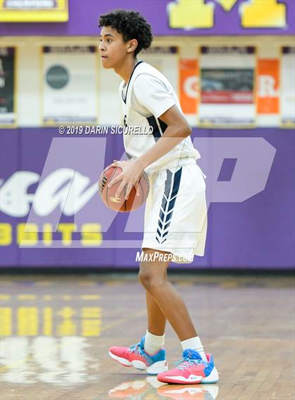 Thumbnail 1 in Mesa vs. Desert Vista (Fear the Hop Tournament) photogallery.