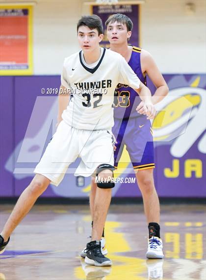 Thumbnail 1 in Mesa vs. Desert Vista (Fear the Hop Tournament) photogallery.