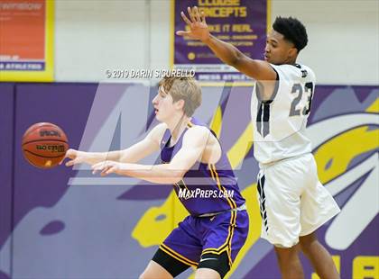 Thumbnail 1 in Mesa vs. Desert Vista (Fear the Hop Tournament) photogallery.
