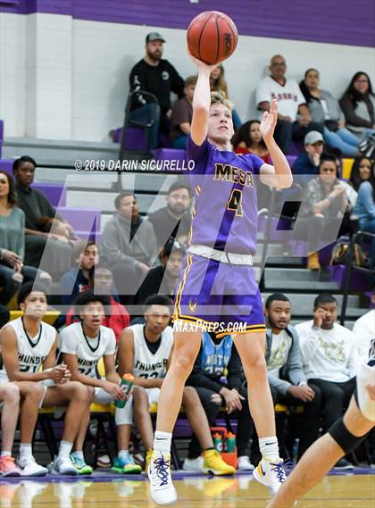 Thumbnail 2 in Mesa vs. Desert Vista (Fear the Hop Tournament) photogallery.