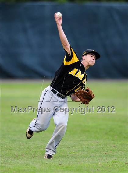 Thumbnail 3 in Hand vs. Amity Regional (SCC Semifinal) photogallery.