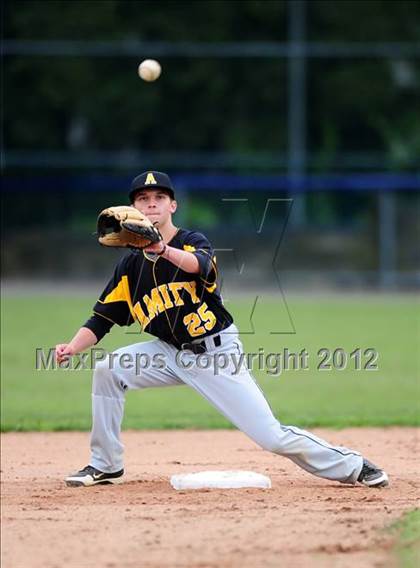 Thumbnail 1 in Hand vs. Amity Regional (SCC Semifinal) photogallery.