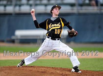 Thumbnail 3 in Hand vs. Amity Regional (SCC Semifinal) photogallery.