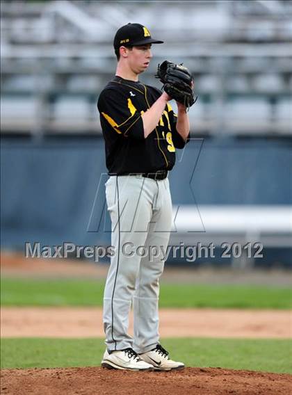 Thumbnail 3 in Hand vs. Amity Regional (SCC Semifinal) photogallery.
