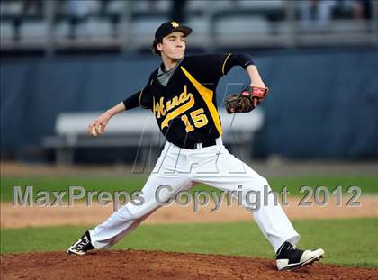 Thumbnail 1 in Hand vs. Amity Regional (SCC Semifinal) photogallery.