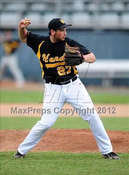 Thumbnail 3 in Hand vs. Amity Regional (SCC Semifinal) photogallery.