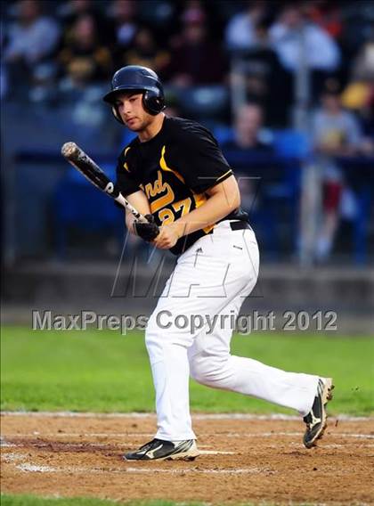 Thumbnail 3 in Hand vs. Amity Regional (SCC Semifinal) photogallery.