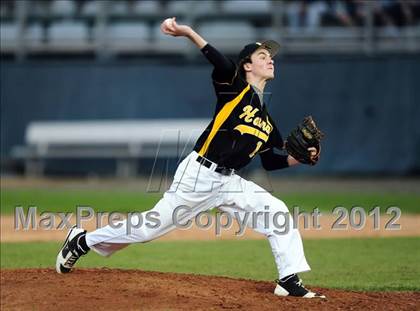 Thumbnail 1 in Hand vs. Amity Regional (SCC Semifinal) photogallery.