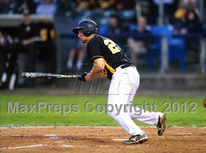 Thumbnail 1 in Hand vs. Amity Regional (SCC Semifinal) photogallery.