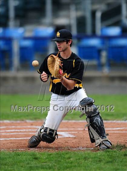 Thumbnail 1 in Hand vs. Amity Regional (SCC Semifinal) photogallery.