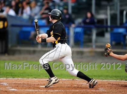 Thumbnail 3 in Hand vs. Amity Regional (SCC Semifinal) photogallery.