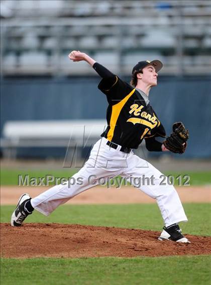 Thumbnail 2 in Hand vs. Amity Regional (SCC Semifinal) photogallery.