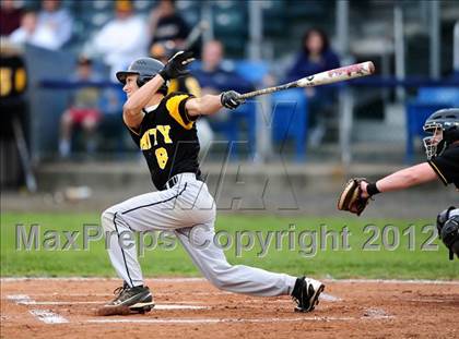 Thumbnail 1 in Hand vs. Amity Regional (SCC Semifinal) photogallery.