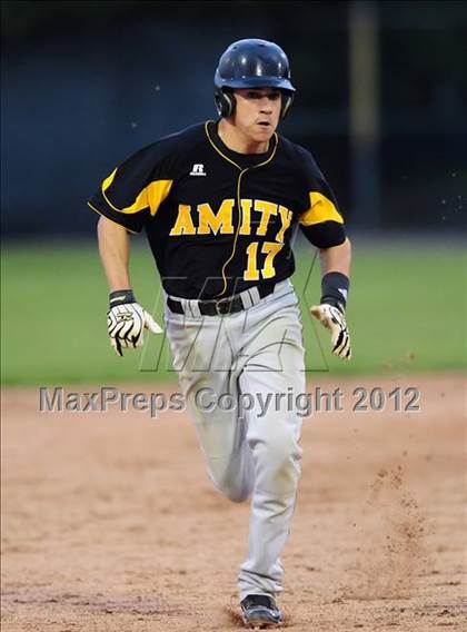 Thumbnail 1 in Hand vs. Amity Regional (SCC Semifinal) photogallery.