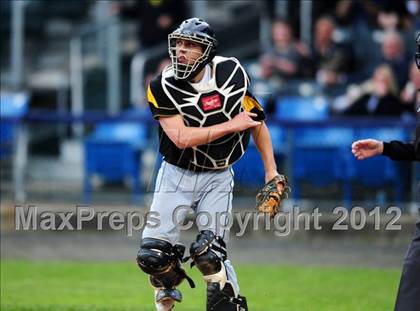 Thumbnail 1 in Hand vs. Amity Regional (SCC Semifinal) photogallery.