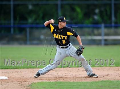 Thumbnail 1 in Hand vs. Amity Regional (SCC Semifinal) photogallery.