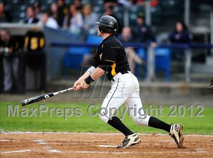 Thumbnail 1 in Hand vs. Amity Regional (SCC Semifinal) photogallery.
