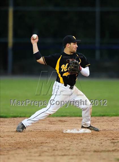 Thumbnail 2 in Hand vs. Amity Regional (SCC Semifinal) photogallery.