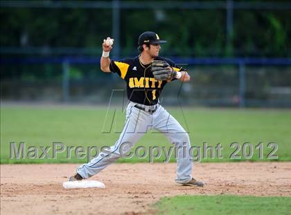 Thumbnail 3 in Hand vs. Amity Regional (SCC Semifinal) photogallery.
