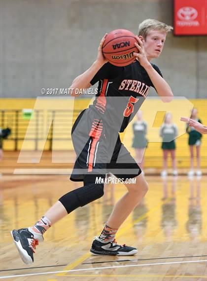 Thumbnail 2 in Manitou Springs vs. Sterling (CHSAA 3A Great 8) photogallery.