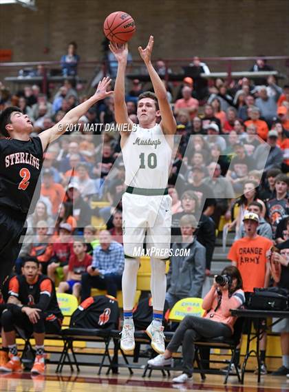 Thumbnail 3 in Manitou Springs vs. Sterling (CHSAA 3A Great 8) photogallery.