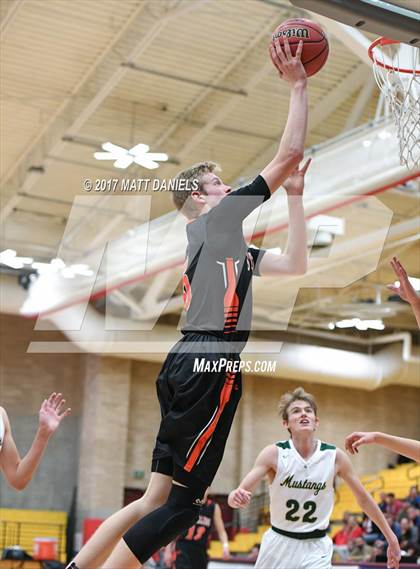 Thumbnail 2 in Manitou Springs vs. Sterling (CHSAA 3A Great 8) photogallery.