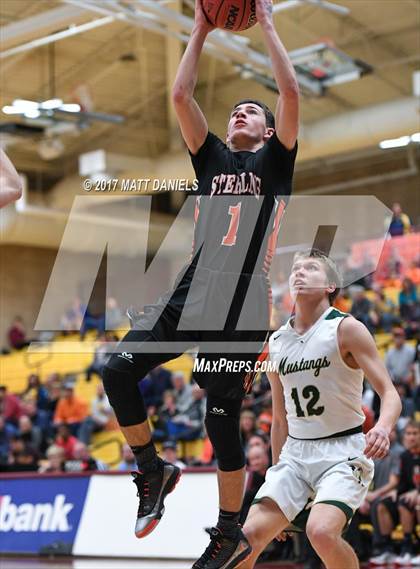 Thumbnail 2 in Manitou Springs vs. Sterling (CHSAA 3A Great 8) photogallery.