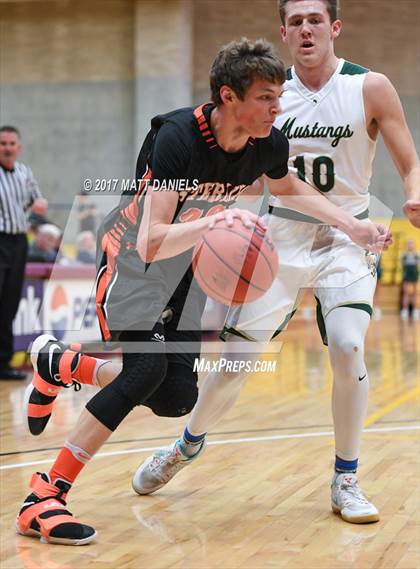 Thumbnail 2 in Manitou Springs vs. Sterling (CHSAA 3A Great 8) photogallery.