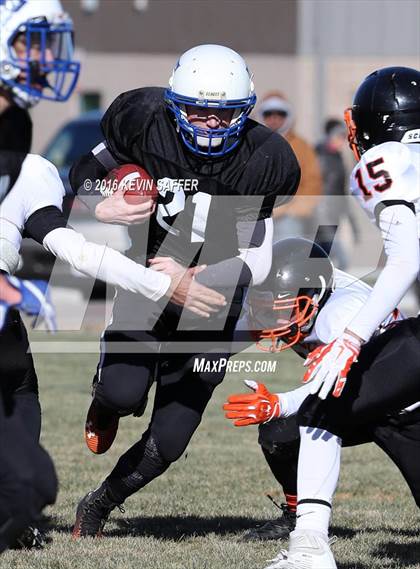 Thumbnail 1 in Hi-Plains vs. Cheyenne Wells (CHSAA 6-man Final) photogallery.