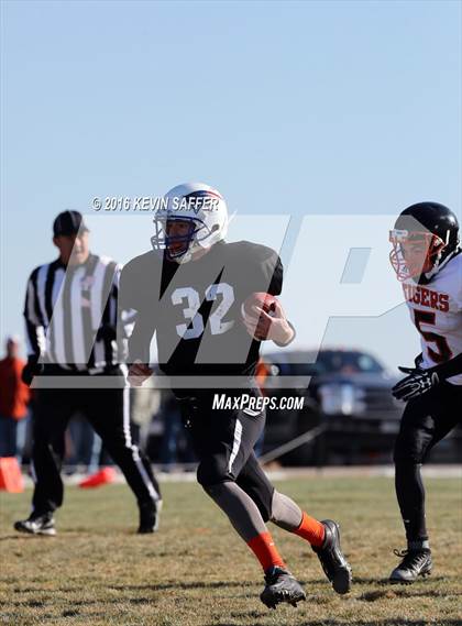 Thumbnail 3 in Hi-Plains vs. Cheyenne Wells (CHSAA 6-man Final) photogallery.