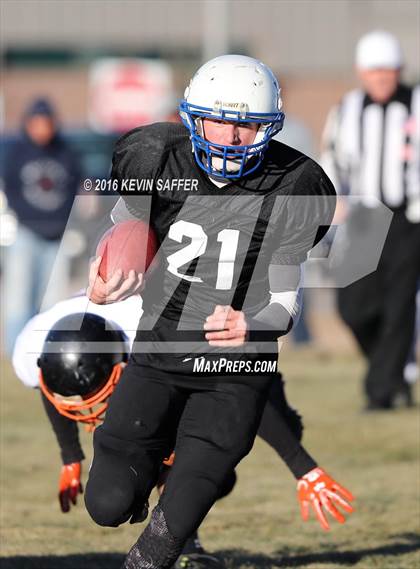 Thumbnail 1 in Hi-Plains vs. Cheyenne Wells (CHSAA 6-man Final) photogallery.