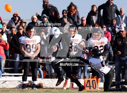 Thumbnail 1 in Hi-Plains vs. Cheyenne Wells (CHSAA 6-man Final) photogallery.