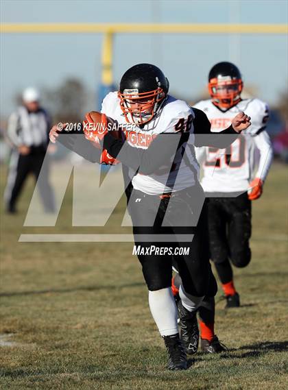 Thumbnail 2 in Hi-Plains vs. Cheyenne Wells (CHSAA 6-man Final) photogallery.