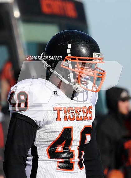 Thumbnail 1 in Hi-Plains vs. Cheyenne Wells (CHSAA 6-man Final) photogallery.
