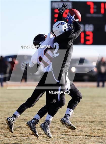 Thumbnail 3 in Hi-Plains vs. Cheyenne Wells (CHSAA 6-man Final) photogallery.